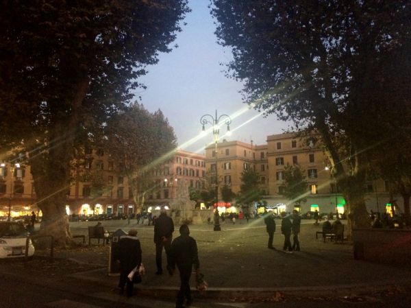piazza-testaccio-rome-by-matteo-mueller-thies.jpg